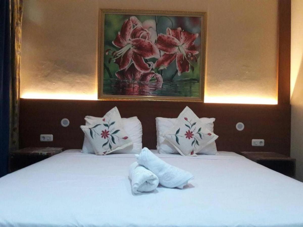Mango House Semarang Redpartner Ξενοδοχείο Εξωτερικό φωτογραφία